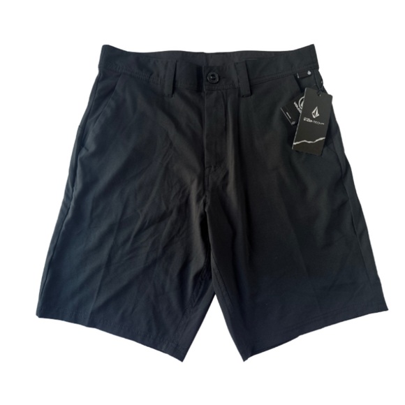 Volcom Big Youth Black Shorts - Picture 1 of 4